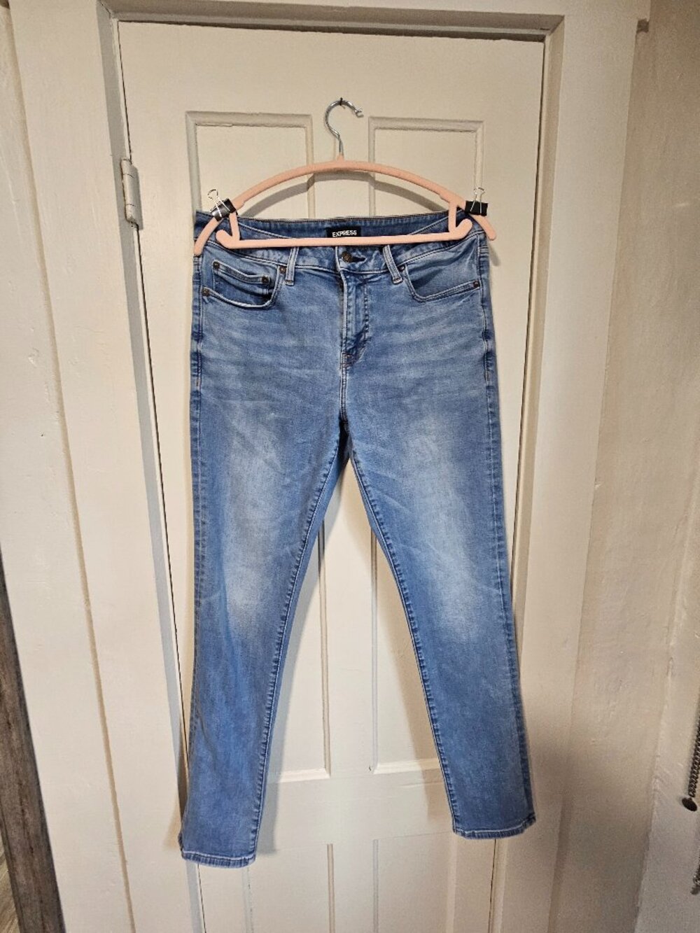 Express Stretch Skinny Jeans | Light Wash | Size 32x34